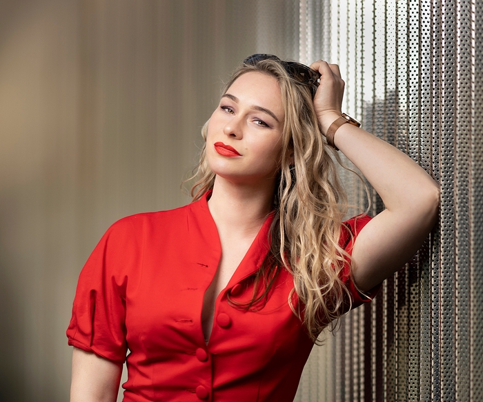 Woman with blonde hair and red lipstick