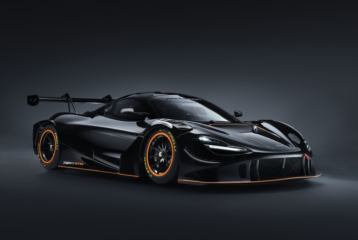 Black McLaren 720S GT3 4K