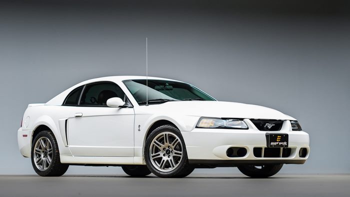 2004 Ford Mustang SVT Cobra Coupe