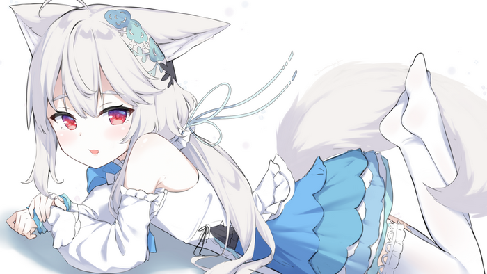 Anime girl with white hair and fox ears