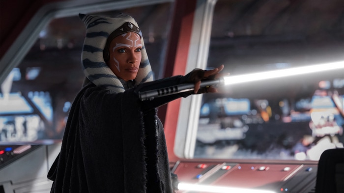 Ahsoka Tano with Lightsaber in Star Wars 4K