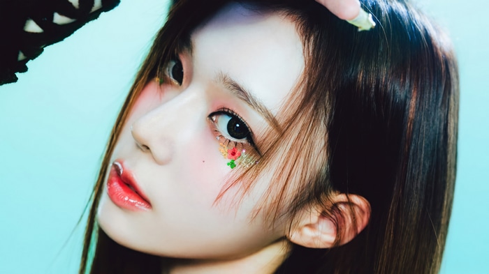 Winter from Aespa with floral eye makeup