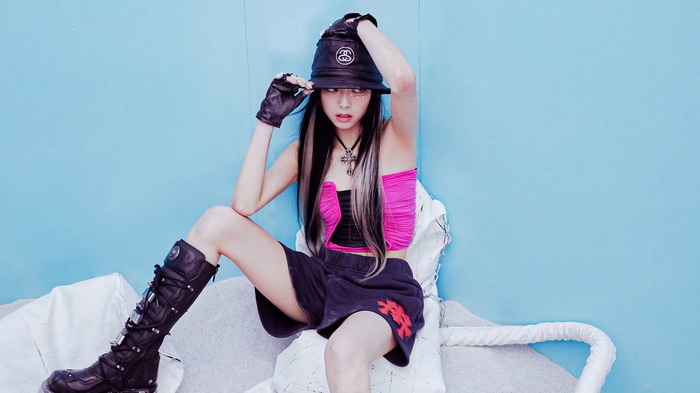 Yuna from ITZY in KILL MY DOUBT concept