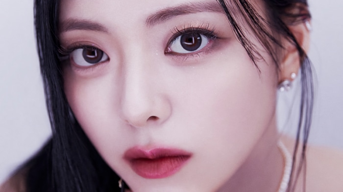 Yuna from ITZY in 4K