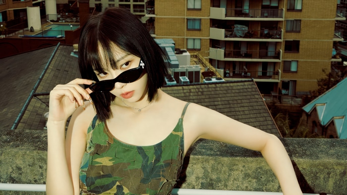 Winter from Aespa wearing sunglasses