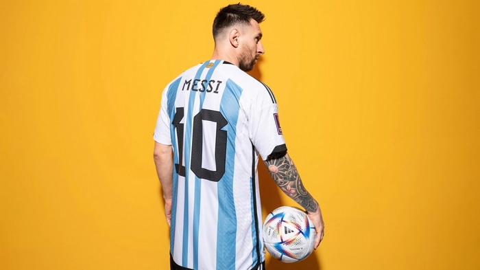 Lionel Messi in Argentina Jersey with Soccer Ball 4K