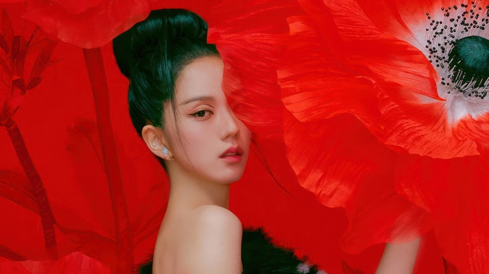 Jisoo from BLACKPINK with red flowers 4K
