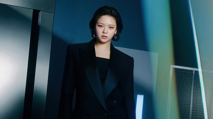Jeongyeon of TWICE in a black suit