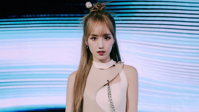 Haeyoon from Cherry Bullet in 4K