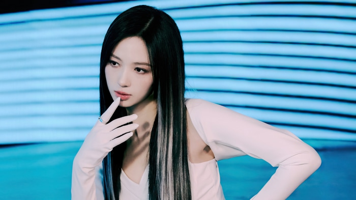 Cherry Bullet Jiwon 4K