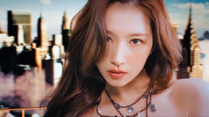 Sana from TWICE in 4K