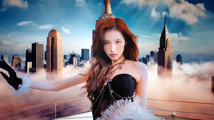 Sana from TWICE in 4K