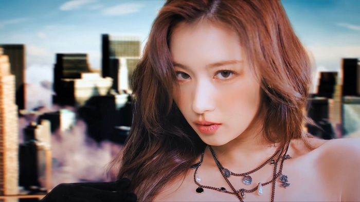 Sana from TWICE in 4K