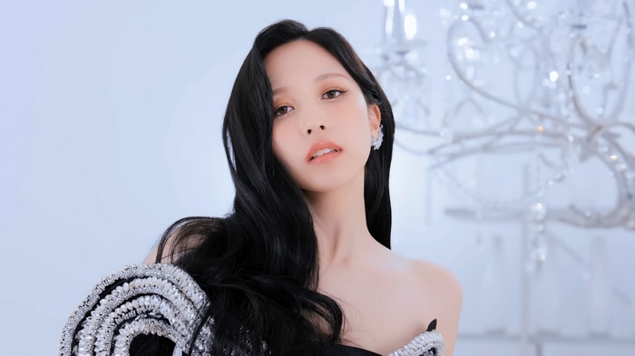 Mina from TWICE in 4K