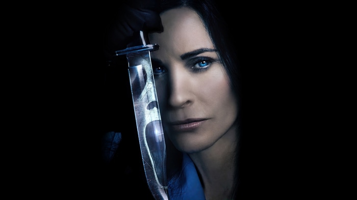 Scream VI 4K: Courteney Cox with Ghostface Knife