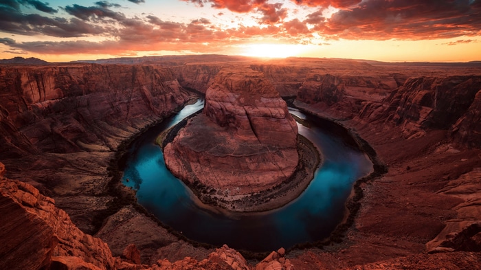 Horseshoe Bend, Arizona at Sunset 4K