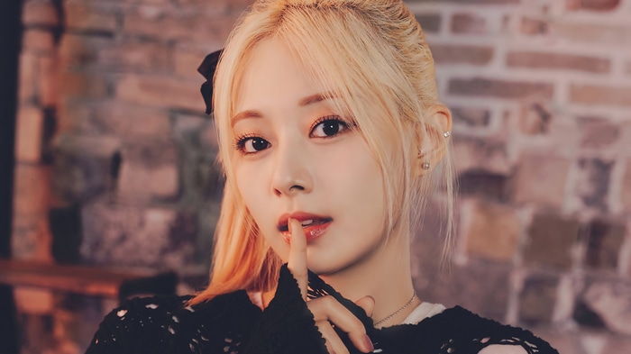 Chou Tzuyu of TWICE in 4K