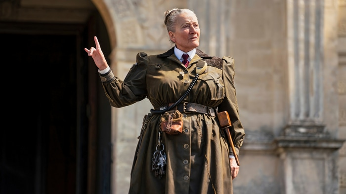 Miss Trunchbull in Matilda the Musical 4K