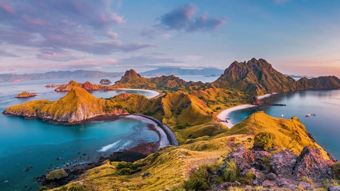 Padar Island Scenery 4K