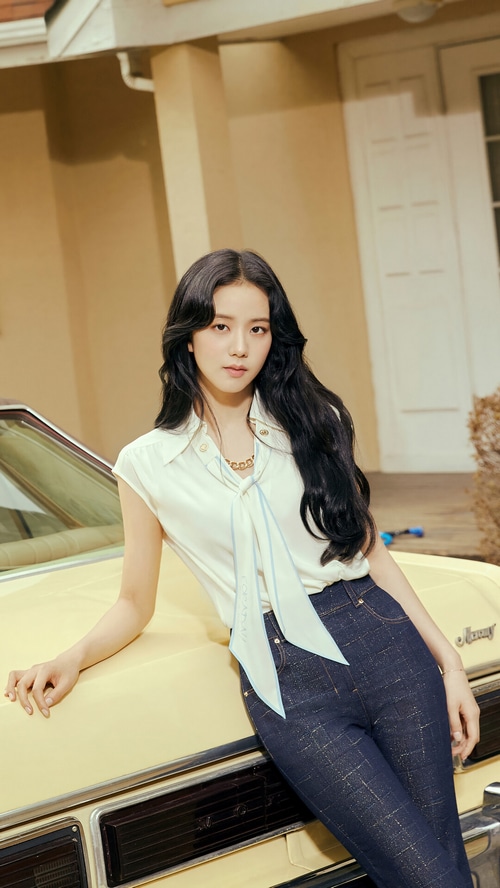 Jisoo Poses by a Vintage Car
