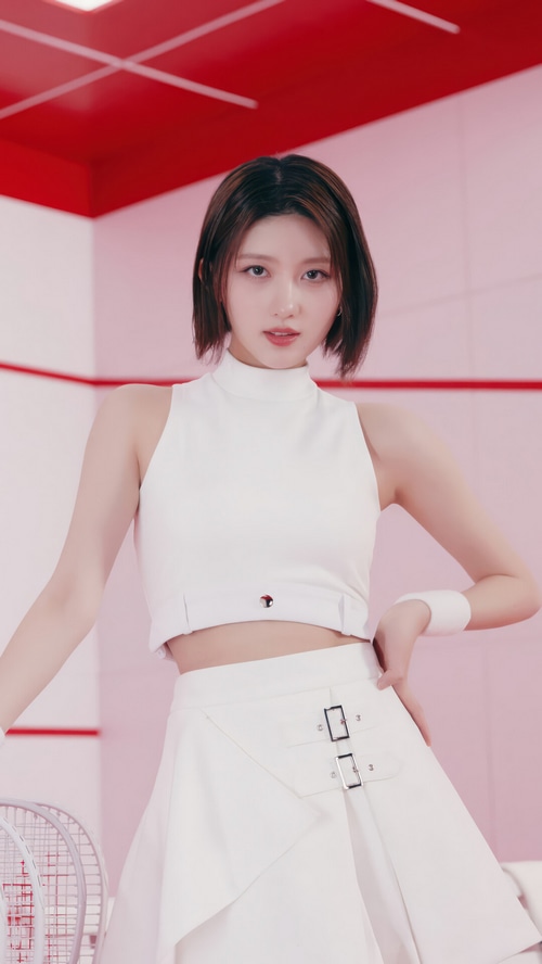 Gaeul from IVE in a white outfit