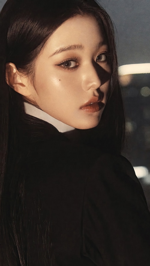 Jang Won-young in a black suit