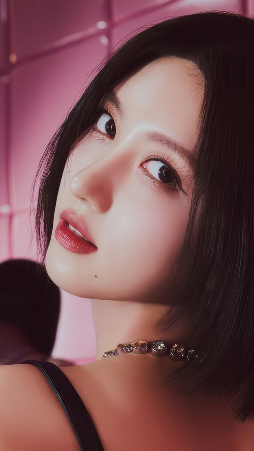 Gaeul from IVE wearing a jeweled necklace