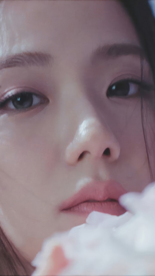 Jisoo from BLACKPINK with flowers