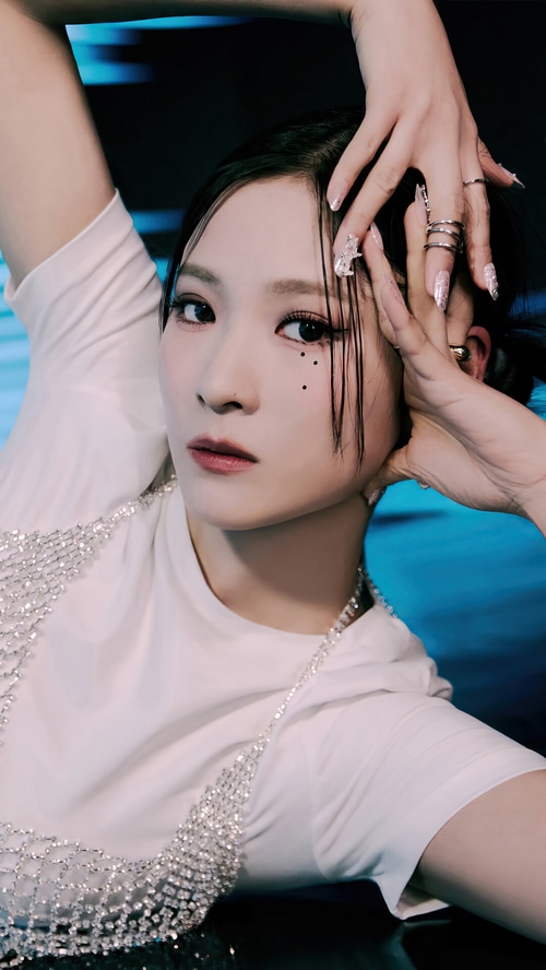 Remi from Cherry Bullet with sparkling makeup