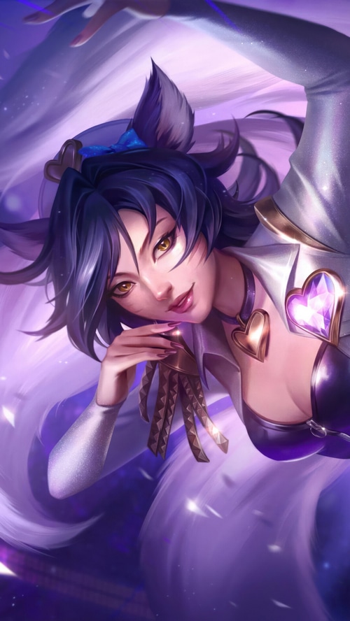 Popstar Ahri Skin Splash Art from League of Legends