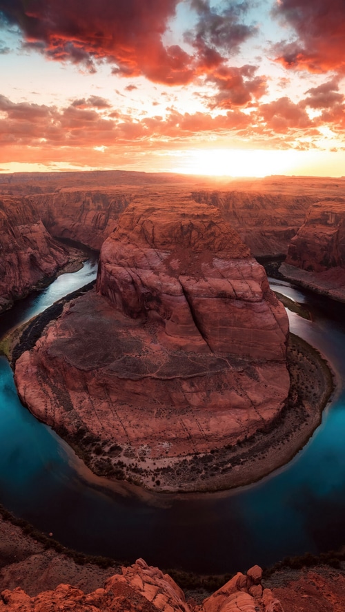 Horseshoe Bend, Arizona, USA at sunset