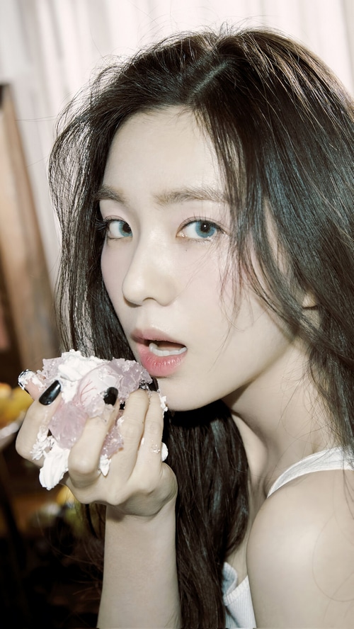 Irene eating cake