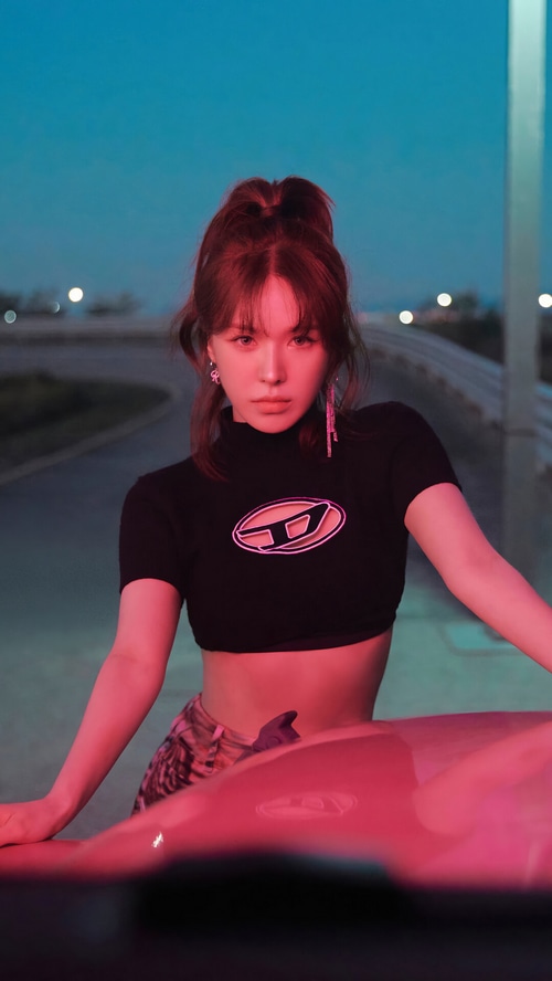 Wendy from Red Velvet in a black crop top