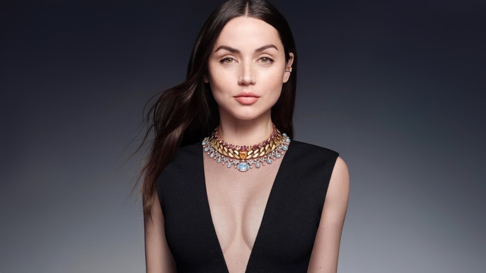 Ana de Armas wearing a Louis Vuitton necklace