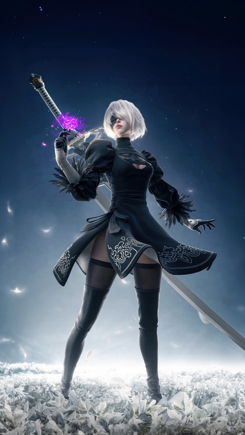 2B from Nier Automata holding a sword