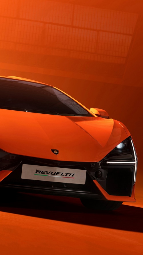 Lamborghini Revuelto front view
