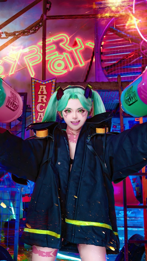 Lucy from Cyberpunk Edgerunners Cosplay