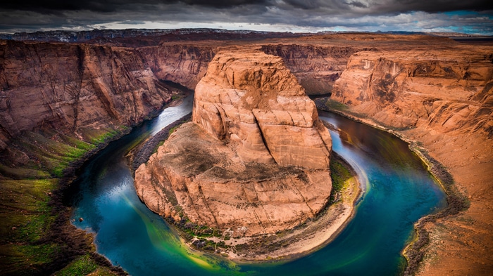 4K Horseshoe Bend on Colorado River in Arizona