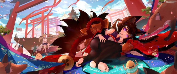 4K Fox Girl with Multiple Tails and Foxes