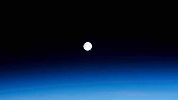 4K Moon in Space