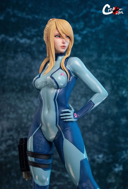 Samus Aran in blue and light blue suit