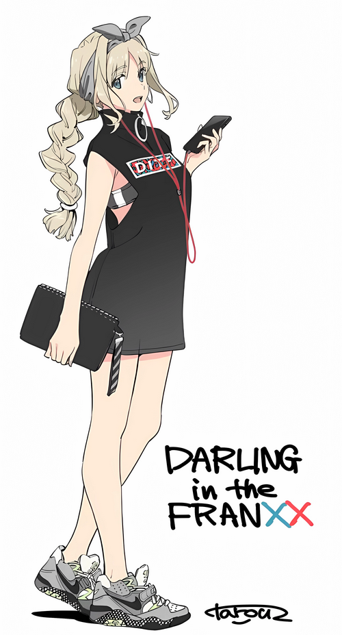 Kokoro from Darling in the FranXX with phone and purse