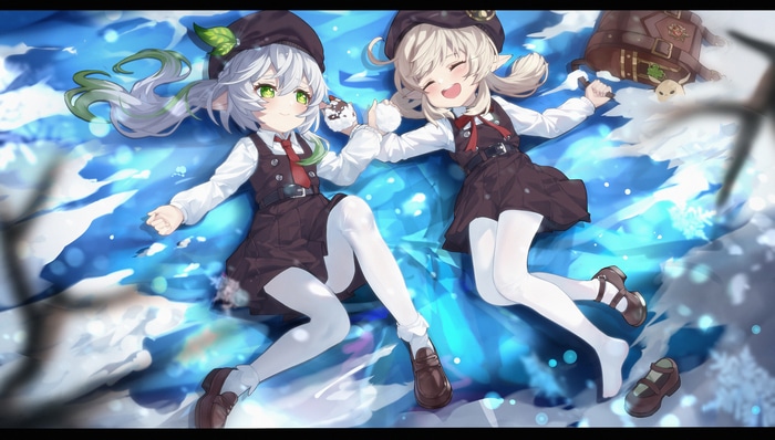 4K Nahida and Klee lying on snow