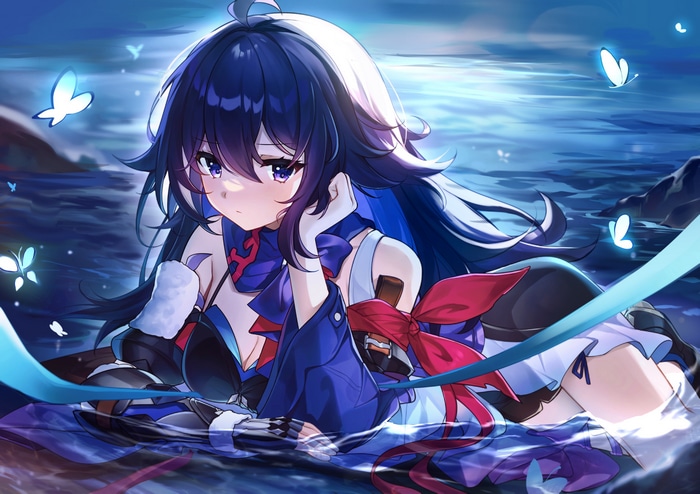 Seele lying in water with butterflies