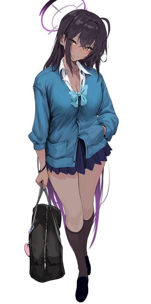 Kakudate Karin from Blue Archive holding a bag