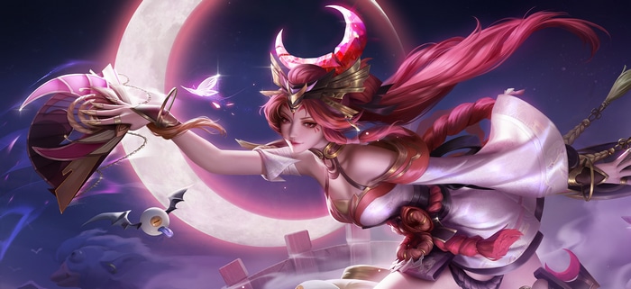 Mai Shiranui from Honor of Kings with a crescent moon
