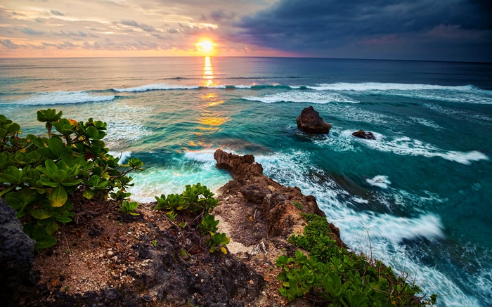 4K sea landscape with waves and sunset glow