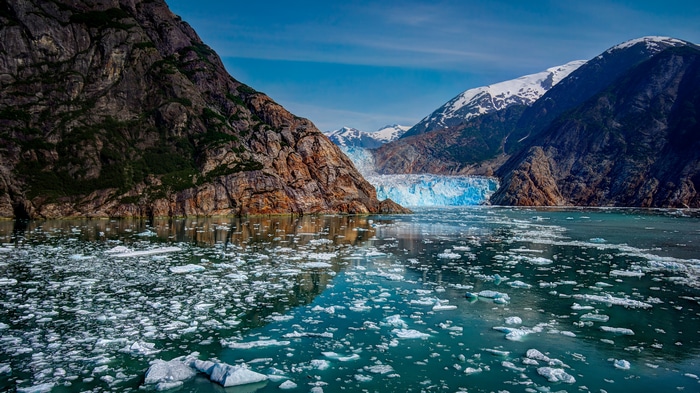 4K Alaska Glacier with Icebergs and Mountains