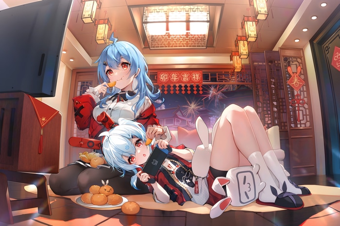 4K 22 and 33 eating fruit with fireworks