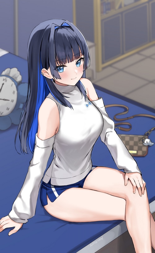 Ouro Kronii in white top and blue shorts
